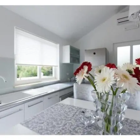 شقة Dinga - Borak - Two Bedroom With Balcony And Sea View Silver *